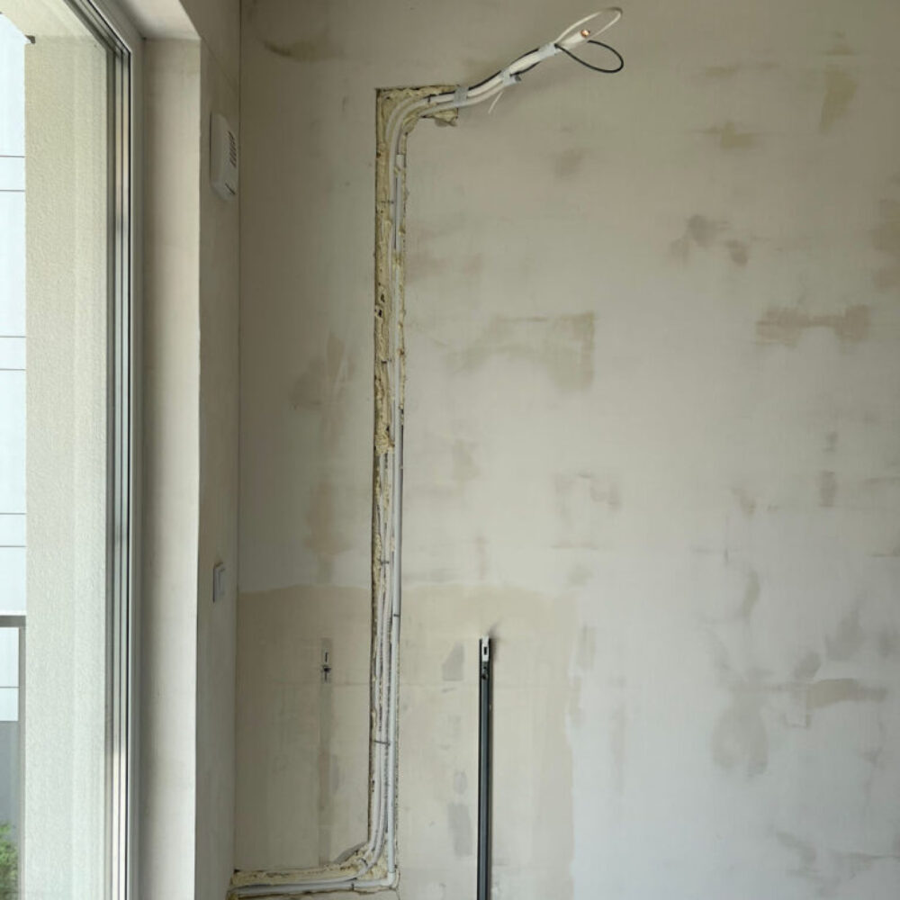 Zdjęcie z realizacji montażu klimatyzacji w Warszawie nr (24) Zdjęcie z realizacji montażu klimatyzacji w Warszawie nr (24)